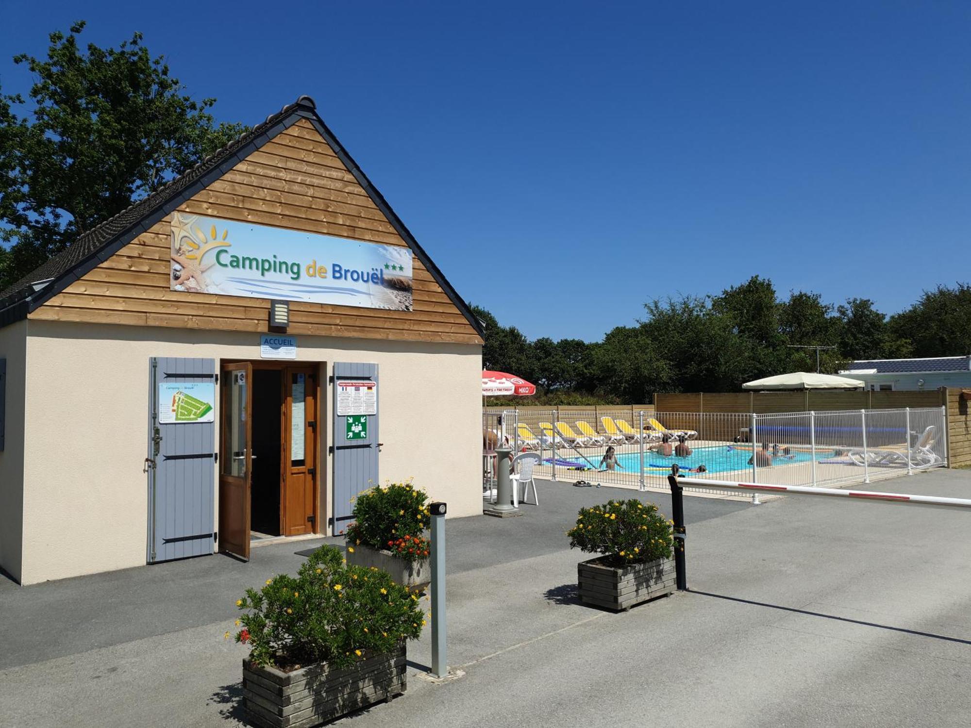 Camping De Brouel Ambon Exterior photo